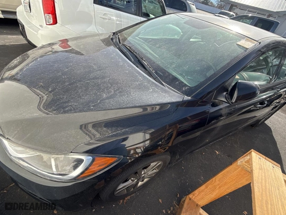 2018 Hyundai Elantra SEL with VIN 5NPD84LF7JH307865, listed as a Copart auction lot 86168954 with 85,784 mi miles and Clean Title. Bid and sale history available at carsss.com. Image 2.