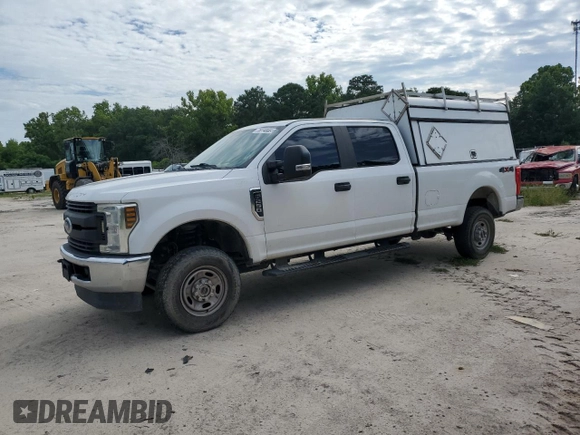 2018 Ford F-250 XL with VIN 1FT7W2B64JEC03990, listed as a Copart auction lot 61021315 with 208,711 mi miles and Clean title. Bid and sale history available at DreamBid. Image 1.
