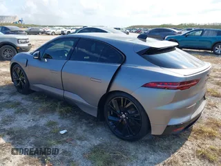 2024 Jaguar I-PACE R-Dynamic HSE with VIN SADHM2S12R1634818, listed as a IAAI auction lot 40531501 with 1 mi miles. Bid and sale history available at carsss.com. Image 3.