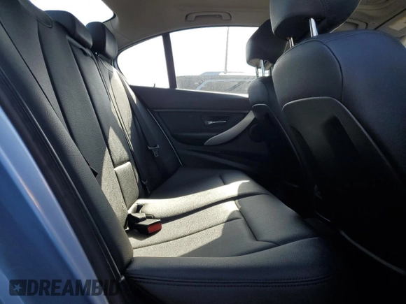 2014 BMW 3 Series 320i xDrive with VIN WBA3C3C59EP662622, listed as a Copart auction lot 55092495 with 118,778 mi miles and Non repairable. Bid and sale history available at DreamBid. Image 10.