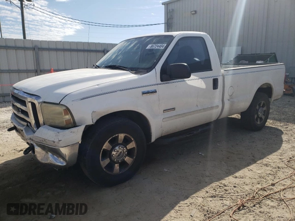 2005 Ford F-250 XL with VIN 1FTSF20PX5EA68218, listed as a Copart auction lot 86724404 with 258,036 mi miles and Salvage title. Bid and sale history available at DreamBid. Image 1.