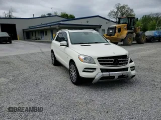 2012 Mercedes-Benz M 350 z VIN 4JGDA5HBXCA013141, wystawiony jako Copart lot #57474815 z przebiegiem 130 060 mil mil oraz Szkoda całkowita • Salvage title. Historia ofert i sprzedaży dostępna na DreamBid. Obrazek 14.
