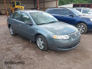 2006 Saturn ION z VIN 1G8AJ55F06Z111402, wystawiony jako IAAI lot #42420558 z przebiegiem 128 679 mil mil oraz . Historia ofert i sprzedaży dostępna na DreamBid. Obrazek 1.