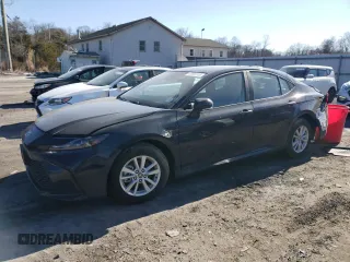 2025 Toyota Camry LE with VIN 4T1DAACK8SU028833, listed as a Copart auction lot 47898745 with 2,177 mi miles and Salvage Title. Bid and sale history available at carsss.com. Image 1.
