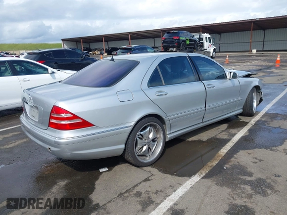 2001 Mercedes-Benz S 320/430/500 with VIN WDBNG70J51A197017, listed as a IAAI auction lot 41936977 with Not Provided miles and . Bid and sale history available at carsss.com. Image 4.