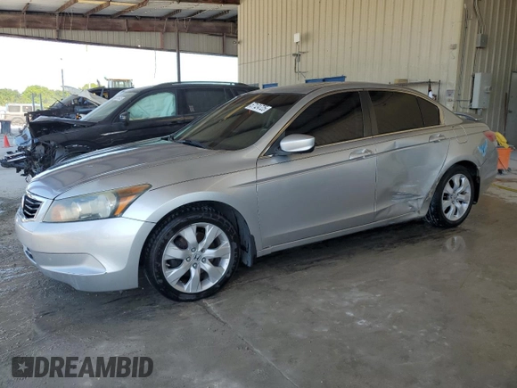 2008 Honda Accord EX-L z VIN 1HGCP26808A070137, wystawiony jako Copart lot #57124725 z przebiegiem 119 414 mil mil oraz Szkoda całkowita • Salvage title. Historia ofert i sprzedaży dostępna na DreamBid. Obrazek 1.