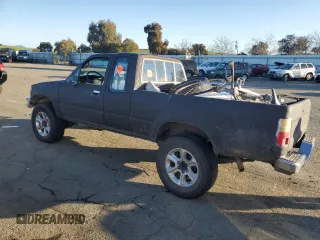 1992 Toyota Pickup DLX с VIN JT4VN13D2N5083484, выставлен на аукционе Copart как лот 44200945 с пробегом 271 613 миль миль и Списание • Salvage title. История ставок и продаж доступна на DreamBid. Изображение 2.