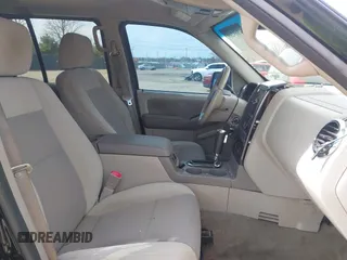 2007 Ford Explorer XLT with VIN 1FMEU73E77UA90692, listed as a IAAI auction lot 41869209 with Not Provided miles. Bid and sale history available at carsss.com. Image 5.