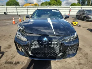 2023 BMW 4 Series 430i with VIN WBA23AT02PCL61138, listed as a Copart auction lot 67364435 with 18,698 mi miles and Salvage title. Bid and sale history available at DreamBid. Image 5.