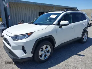 2019 Toyota RAV4 XLE with VIN JTMW1RFV9KD003246, listed as a IAAI auction lot 42115291 with 81,910 mi miles. Bid and sale history available at carsss.com. Image 18.