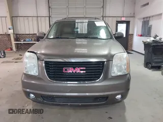 2011 GMC Yukon SLT with VIN 1GKS2CE07BR213141, listed as a IAAI auction lot 41674842 with 226,151 mi miles. Bid and sale history available at carsss.com. Image 12.