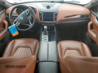 2020 Maserati Levante z VIN ZN661XUA7LX351405, wystawiony jako Copart lot #55333185 z przebiegiem 16 618 mil mil oraz Tytuł czysty. Historia ofert i sprzedaży dostępna na DreamBid. Obrazek 8.