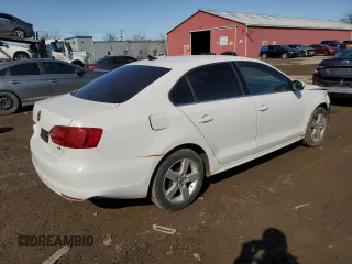 2011 Volkswagen Jetta SE with VIN 3VWDX7AJ7BM371585, listed as a Copart auction lot 48495275 with 198,268 mi miles and Clean title. Bid and sale history available at DreamBid. Image 3.