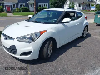 2013 Hyundai Veloster RE:MIX with VIN KMHTC6AD4DU173426, listed as a IAAI auction lot 42551270 with 91,560 mi miles and . Bid and sale history available at DreamBid. Image 2.