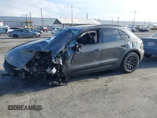 2018 Porsche Macan with VIN WP1AA2A54JLB14685, listed as a IAAI auction lot 41906101 with Not provided miles and . Bid and sale history available at DreamBid. Image 16.