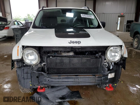 2015 Jeep Renegade Trailhawk with VIN ZACCJBCT8FPB78351, listed as a Copart auction lot 64036095 with 127,784 mi miles and Salvage title. Bid and sale history available at DreamBid. Image 5.