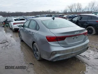 2022 Kia Forte LXS z VIN 3KPF24AD0NE436326, wystawiony jako IAAI lot #41478575 z przebiegiem 72 630 mil mil oraz . Historia ofert i sprzedaży dostępna na DreamBid. Obrazek 3.