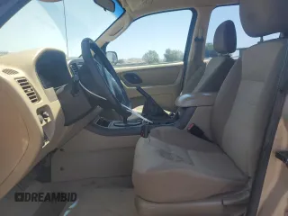 2007 Ford Escape XLS с VIN 1FMYU02Z17KA20500, выставлен на аукционе Copart как лот 59016055 с пробегом 215 936 миль миль и Списание • Salvage title. История ставок и продаж доступна на DreamBid. Изображение 7.