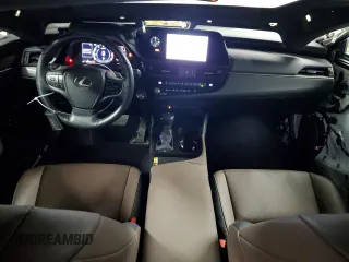 2023 Lexus ES 350 z VIN 58ADZ1B14PU155063, wystawiony jako Copart lot #52016405 z przebiegiem 25 495 mil mil oraz Szkoda całkowita • Salvage title. Historia ofert i sprzedaży dostępna na DreamBid. Obrazek 8.