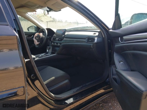 2018 Honda Accord Sedan LX 1.5T with VIN 1HGCV1F17JA207101, listed as a IAAI auction lot 41787150 with 83,020 mi miles. Bid and sale history available at carsss.com. Image 5.