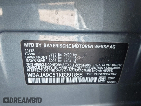 2019 BMW 5 Series 530e iPerformance with VIN WBAJA9C51KB391855, listed as a IAAI auction lot 41429622 with 47,162 mi miles. Bid and sale history available at carsss.com. Image 9.
