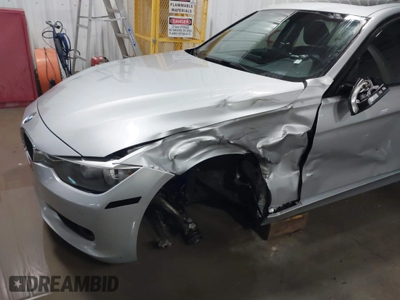 2014 BMW 3 Series 328d xDrive with VIN WBA3D5C55EF147308, listed as a IAAI auction lot 41499435 with 104,941 mi miles. Bid and sale history available at carsss.com. Image 6.