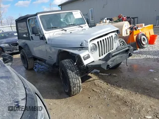 2005 Jeep Wrangler Unlimited with VIN 1J4FA44S25P340852, listed as a IAAI auction lot 41441671 with 139,302 mi miles. Bid and sale history available at carsss.com. Image 1.