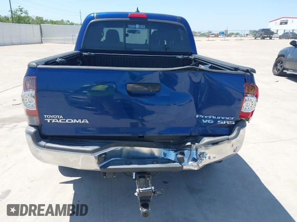 2014 Toyota Tacoma PreRunner with VIN 3TMJU4GN8EM157541, listed as a IAAI auction lot 41998374 with 113,830 mi miles. Bid and sale history available at carsss.com. Image 16.