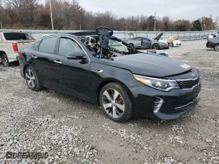 2017 Kia Optima SX with VIN 5XXGW4L24HG137812, listed as a Copart auction lot 82240014 with 0 mi miles and Salvage Title. Bid and sale history available at carsss.com. Image 4.