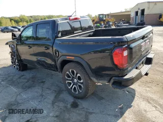 2024 GMC Canyon 4WD AT4 with VIN 1GTP6DEK2R1180037, listed as a Copart auction lot 71637264 with 7,565 mi miles and Salvage Title. Bid and sale history available at carsss.com. Image 2.