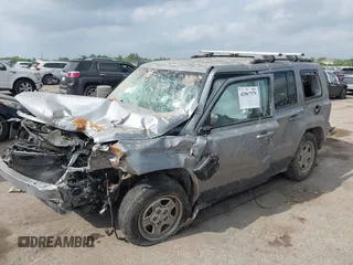 2017 Jeep Patriot Sport SE with VIN 1C4NJPBA8HD116584, listed as a IAAI auction lot 42067579 with Not provided miles and . Bid and sale history available at DreamBid. Image 16.