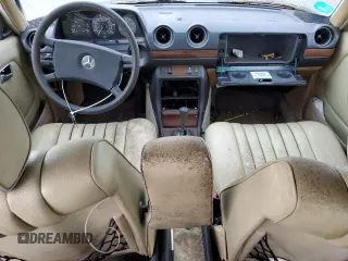 1984 Mercedes-Benz 300 with VIN WDBAB33A1EA006099, listed as a Copart auction lot 72606344 with 336,416 mi miles and Clean Title. Bid and sale history available at carsss.com. Image 8.