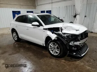 2024 Audi Q5 S line Premium with VIN WA1GAAFY1R2035544, listed as a Copart auction lot 48964355 with 19,667 mi miles and Salvage Title. Bid and sale history available at carsss.com. Image 4.