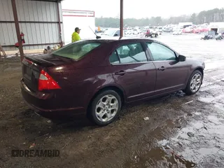2011 Ford Fusion SE with VIN 3FAHP0HAXBR158981, listed as a IAAI auction lot 41742876 with 82,923 mi miles. Bid and sale history available at carsss.com. Image 4.