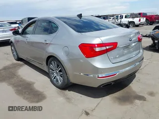 2015 Kia Cadenza Premium z VIN KNALN4D75F5174264, wystawiony jako IAAI lot #42004287 z przebiegiem 100 385 mil mil oraz . Historia ofert i sprzedaży dostępna na DreamBid. Obrazek 3.