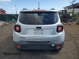 2018 Jeep Renegade Altitude with VIN ZACCJBBB0JPH10922, listed as a Copart auction lot 49244664 with 71,633 mi miles and Clean title. Bid and sale history available at DreamBid. Image 6.