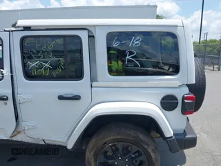 2024 Jeep Wrangler Sahara with VIN 1C4RJXP64RW270463, listed as a IAAI auction lot 42598295 with 36,251 mi miles and . Bid and sale history available at DreamBid. Image 18.