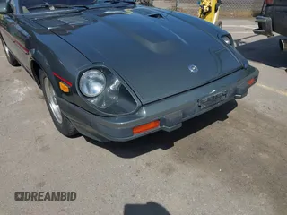 1983 Datsun 280ZX z VIN JN1HZ04S3DX579019, wystawiony jako IAAI lot #41825629 z przebiegiem 136 430 mil mil oraz . Historia ofert i sprzedaży dostępna na DreamBid. Obrazek 6.