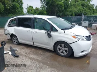 2011 Toyota Sienna LE AAS с VIN 5TDKK3DC5BS031348, выставлен на аукционе IAAI как лот 42376460 с пробегом 141 716 миль миль и . История ставок и продаж доступна на DreamBid. Изображение 14.