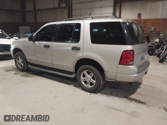 2004 Ford Explorer XLT z VIN 1FMZU73K34UA63816, wystawiony jako IAAI lot #41011396 z przebiegiem 179 850 mil mil oraz . Historia ofert i sprzedaży dostępna na DreamBid. Obrazek 3.