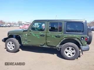 2021 Jeep Wrangler Unlimited Sport Altitude с VIN 1C4HJXDN8MW701628, выставлен на аукционе IAAI как лот 42059202 с пробегом 73 814 миль миль и . История ставок и продаж доступна на DreamBid. Изображение 17.