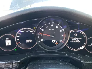 2020 Porsche Panamera с VIN WP0AA2A7XLL103843, выставлен на аукционе Copart как лот 81994674 с пробегом 49 958 миль миль и Списание • Salvage title. История ставок и продаж доступна на DreamBid. Изображение 9.
