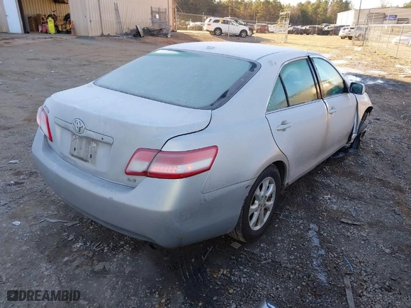 2011 Toyota Camry LE with VIN 4T1BF3EKXBU641988, listed as a IAAI auction lot 41332404 with 179,139 mi miles. Bid and sale history available at carsss.com. Image 4.