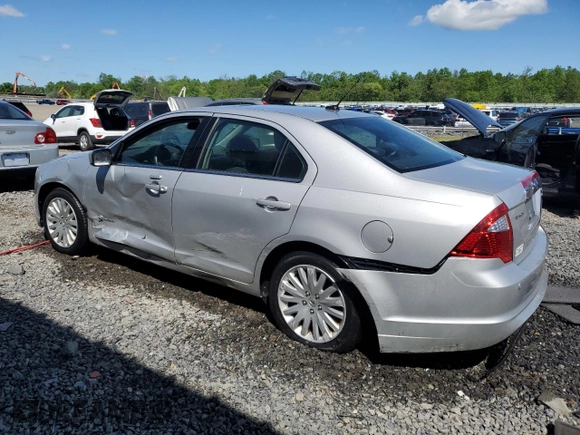 2010 Ford Fusion Hybrid z VIN 3FADP0L36AR211312, wystawiony jako Copart lot #55749425 z przebiegiem 39 223 mil mil oraz Szkoda całkowita • Salvage title. Historia ofert i sprzedaży dostępna na DreamBid. Obrazek 2.