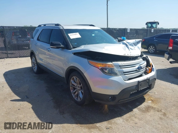 2014 Ford Explorer XLT with VIN 1FM5K7D85EGB58126, listed as a IAAI auction lot 42319867 with 189,362 mi miles and . Bid and sale history available at DreamBid. Image 1.