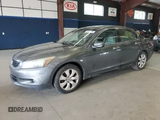 2010 Honda Accord EX-L z VIN 1HGCP3F83AA030310, wystawiony jako Copart lot #59921265 z przebiegiem 167 701 mil mil oraz Czysty tytuł • Clean title. Historia ofert i sprzedaży dostępna na DreamBid. Obrazek 1.