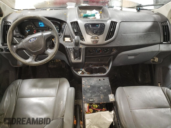 2016 Ford Transit Cargo z VIN 1FTYR1ZM3GKB06994, wystawiony jako Copart lot #43772465 z przebiegiem 254 226 mil mil oraz Szkoda całkowita • Salvage title. Historia ofert i sprzedaży dostępna na DreamBid. Obrazek 8.