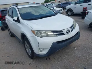 2013 Toyota RAV4 XLE with VIN 2T3WFREV1DW033527, listed as a IAAI auction lot 42632199 with 183,273 mi miles and . Bid and sale history available at DreamBid. Image 1.