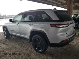 2024 Jeep Grand Cherokee Altitude X with VIN 1C4RJHAG0RC123789, listed as a Copart auction lot 44596615 with 3,125 mi miles and Salvage title. Bid and sale history available at DreamBid. Image 2.