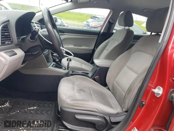 2017 Hyundai Elantra SE z VIN 5NPD74LF4HH104980, wystawiony jako Copart lot #57995175 z przebiegiem 122 779 mil mil oraz Czysty tytuł • Clean title. Historia ofert i sprzedaży dostępna na DreamBid. Obrazek 7.